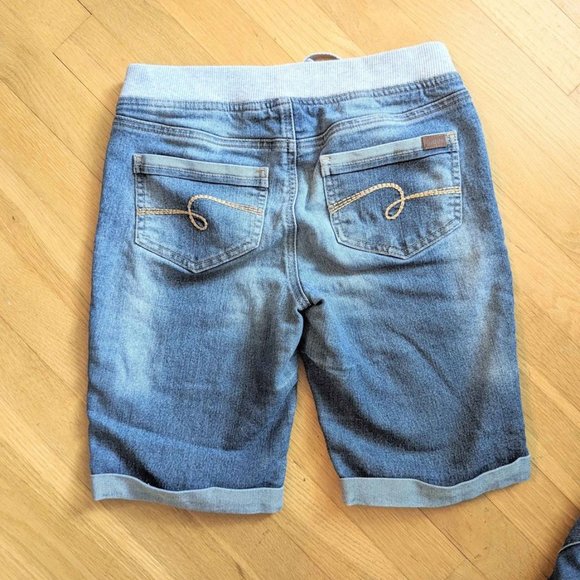 Justice Jean Shorts - Girls Size 14 - Picture 2 of 3